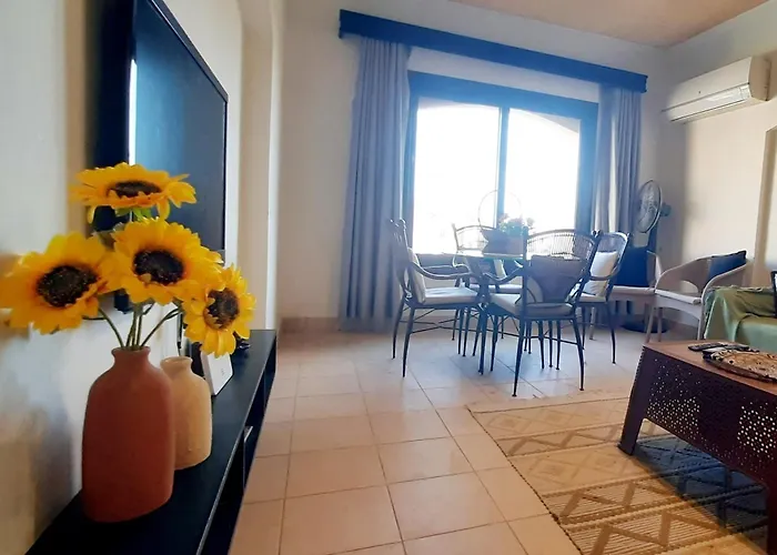 شقة La Hacienda Two Bedroom Ras Matarma رأس سدر