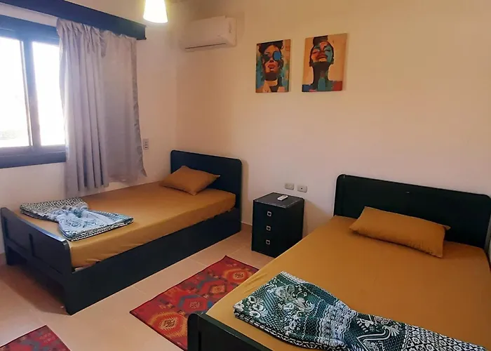 شقة La Hacienda Two Bedroom Ras Matarma *