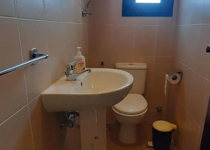 La Hacienda Two Bedroom Ras Matarma شقة