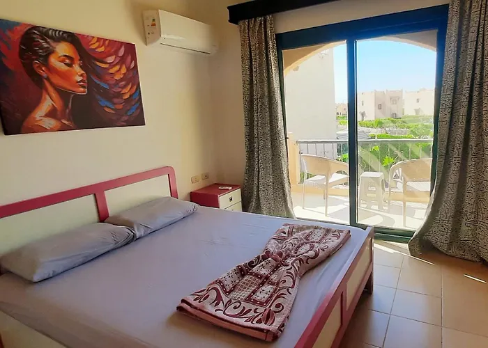 La Hacienda Two Bedroom Ras Matarma شقة