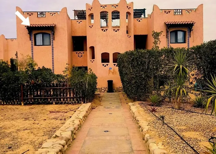 La Hacienda Two Bedroom Ras Matarma شقة *